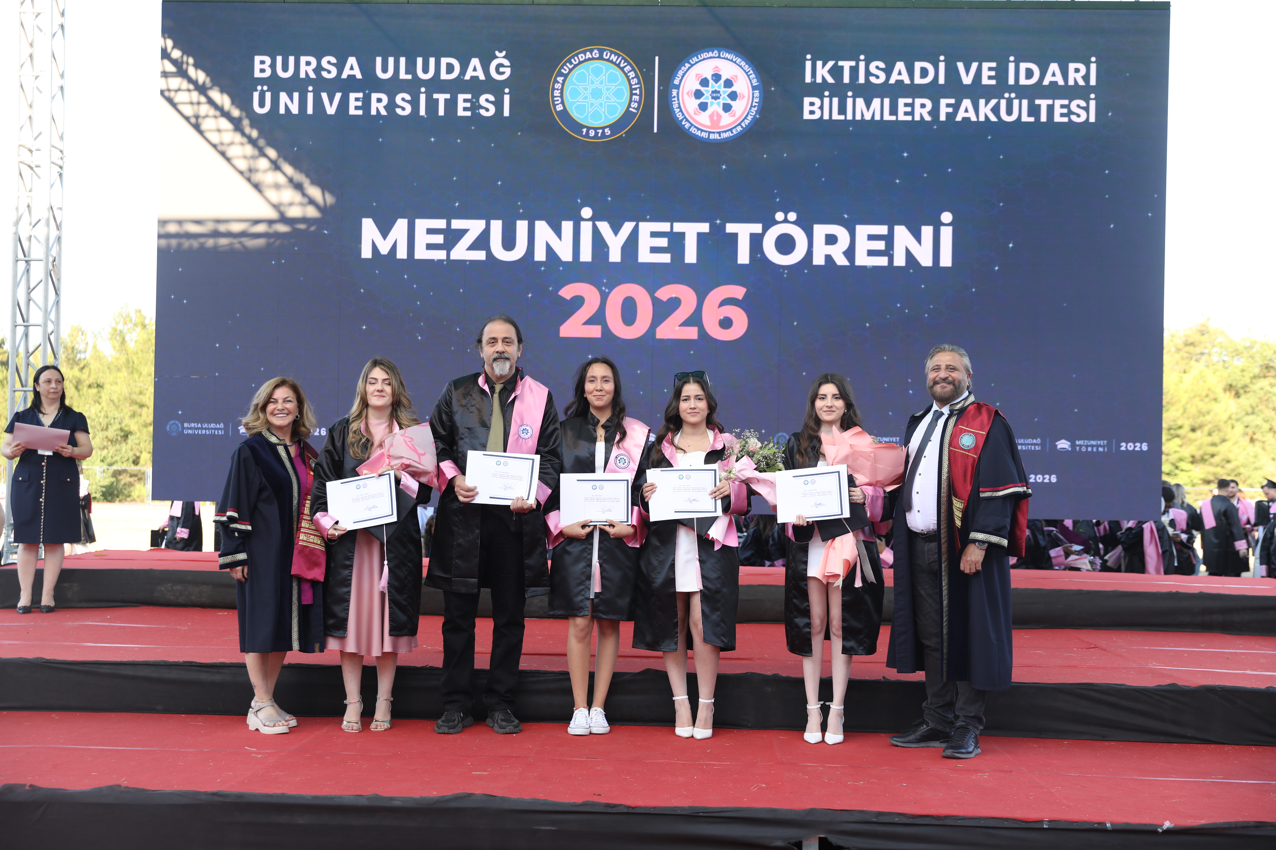 2025-2026 AKADEMİK YILI İ.İ.B.F. MEZUNİYET COŞKUSU 